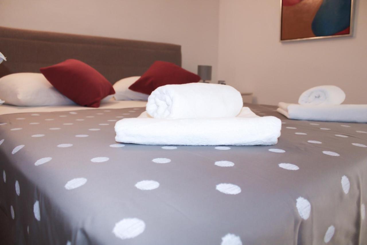 Appartamento Penthouse Altus Baška Voda Esterno foto